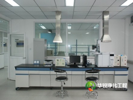 物理与精密仪器实验室（如光学、电子、天平、显微成像室）特殊净化装修要求